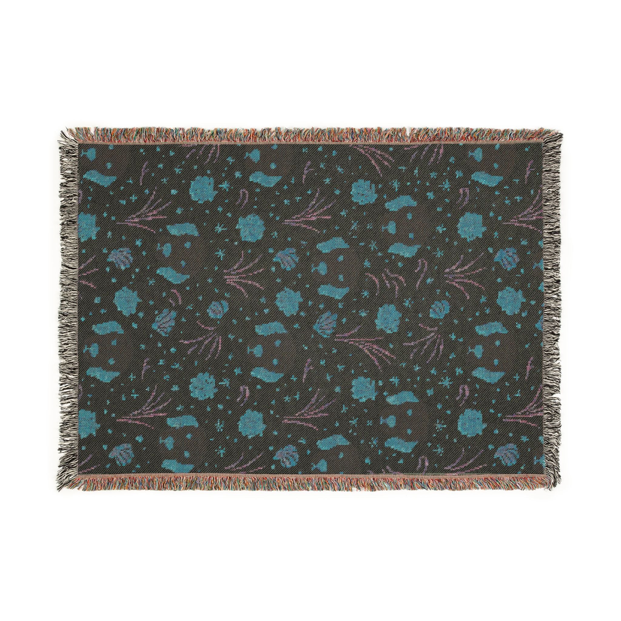 Golden Retriever Coastal Throw Blanket — Liberty-Style Beach Print